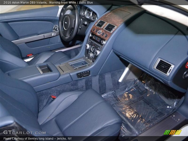  2010 DB9 Volante Baltic Blue Interior