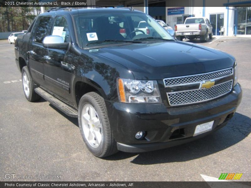 Black / Ebony 2011 Chevrolet Avalanche LS