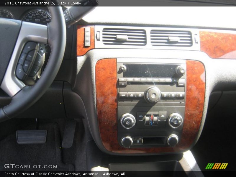 Black / Ebony 2011 Chevrolet Avalanche LS