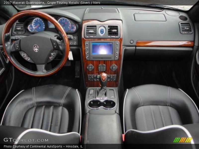 Dashboard of 2007 Quattroporte 