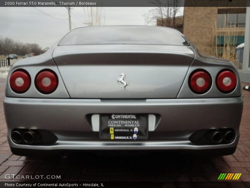 Titanium / Bordeaux 2000 Ferrari 550 Maranello