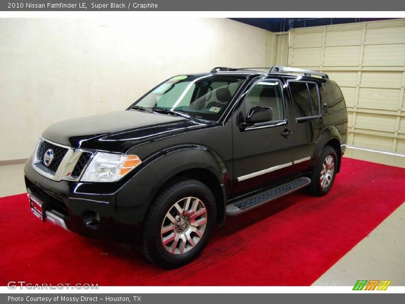 Super Black / Graphite 2010 Nissan Pathfinder LE