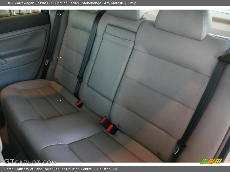 Stonehenge Grey Metallic / Grey 2004 Volkswagen Passat GLS 4Motion Sedan