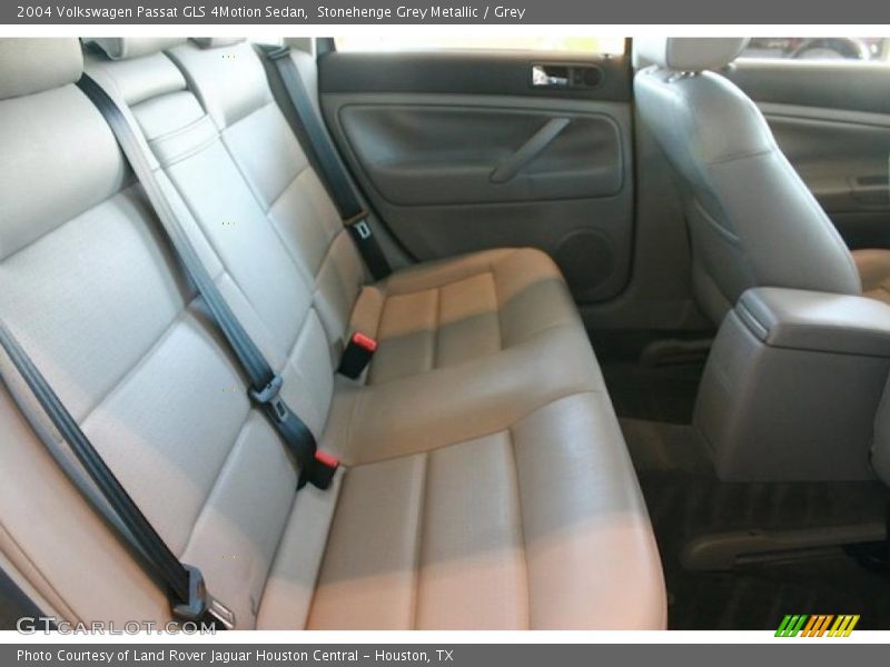Stonehenge Grey Metallic / Grey 2004 Volkswagen Passat GLS 4Motion Sedan