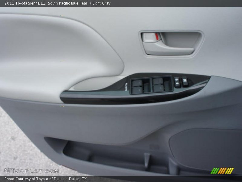 South Pacific Blue Pearl / Light Gray 2011 Toyota Sienna LE