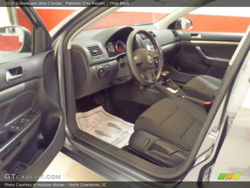 Platinum Grey Metallic / Titan Black 2010 Volkswagen Jetta S Sedan