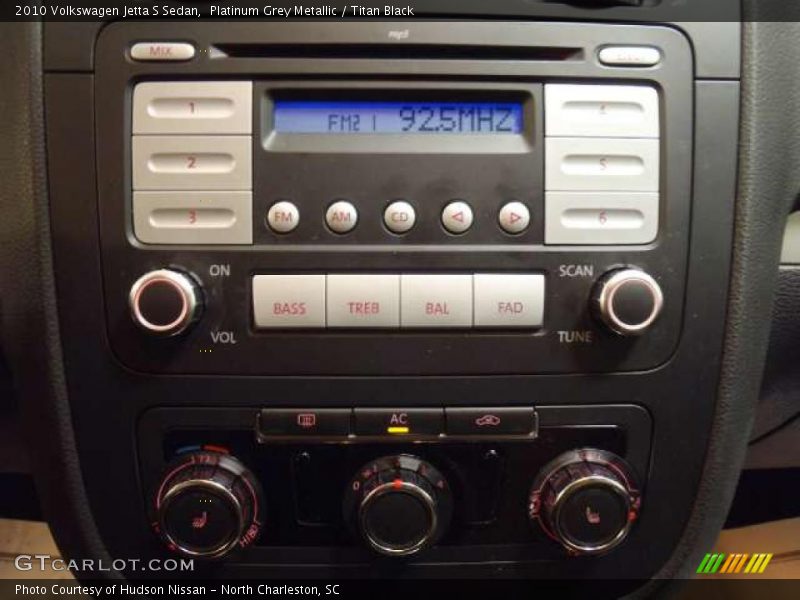 Platinum Grey Metallic / Titan Black 2010 Volkswagen Jetta S Sedan