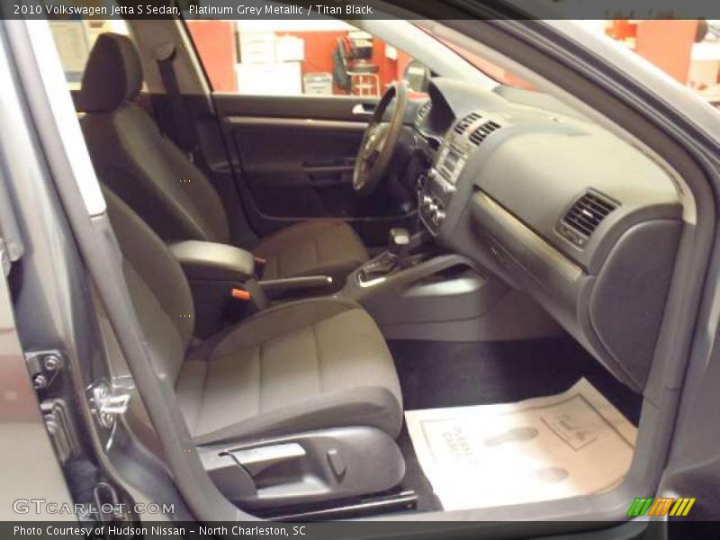 Platinum Grey Metallic / Titan Black 2010 Volkswagen Jetta S Sedan