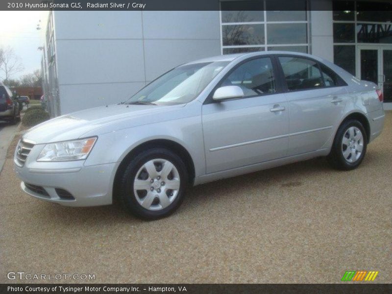 Radiant Silver / Gray 2010 Hyundai Sonata GLS