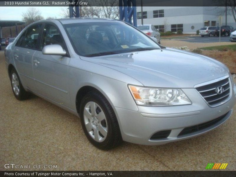 Radiant Silver / Gray 2010 Hyundai Sonata GLS