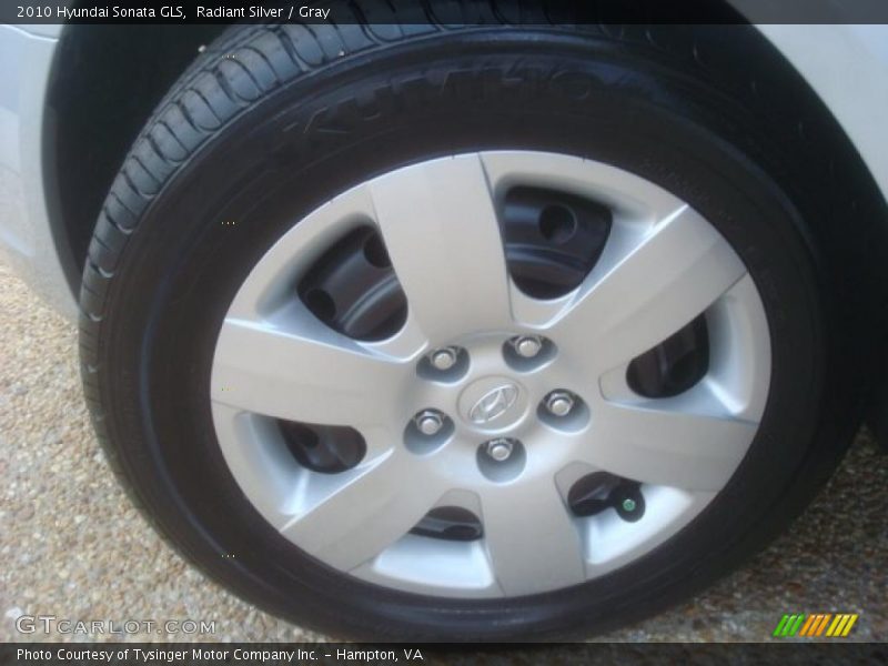 Radiant Silver / Gray 2010 Hyundai Sonata GLS