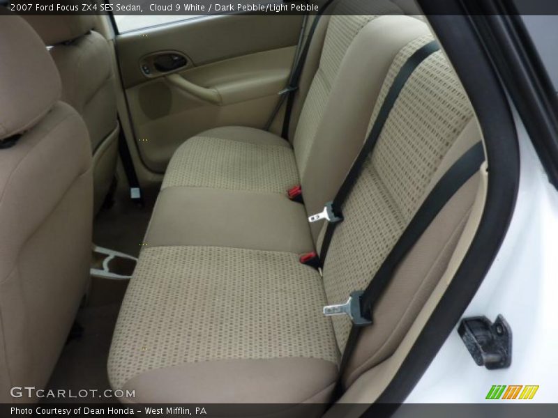  2007 Focus ZX4 SES Sedan Dark Pebble/Light Pebble Interior