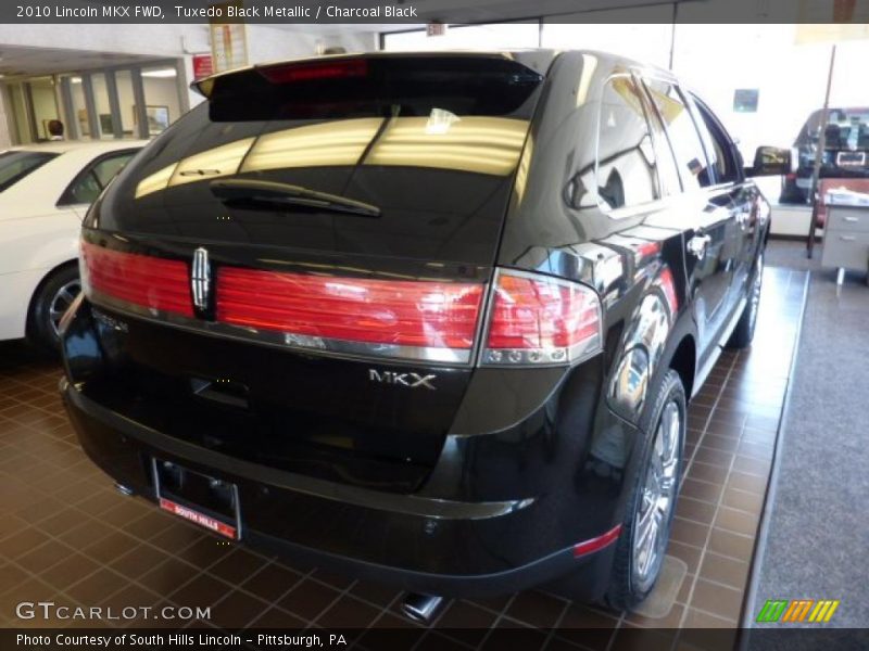Tuxedo Black Metallic / Charcoal Black 2010 Lincoln MKX FWD