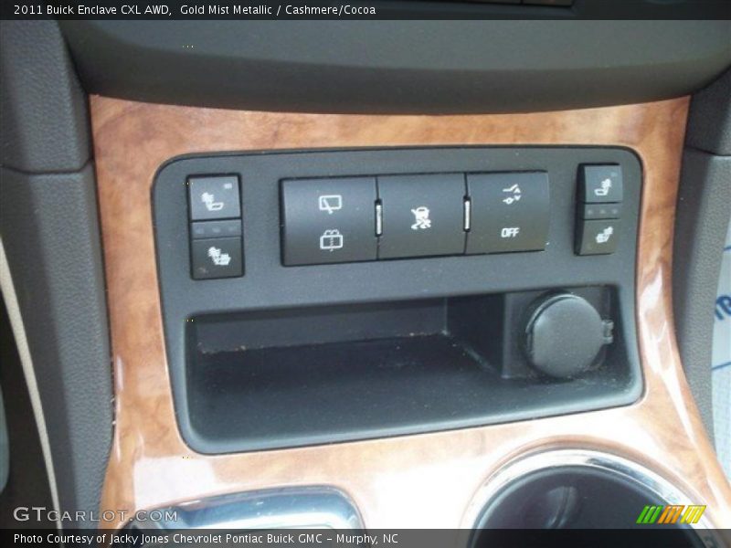 Controls of 2011 Enclave CXL AWD