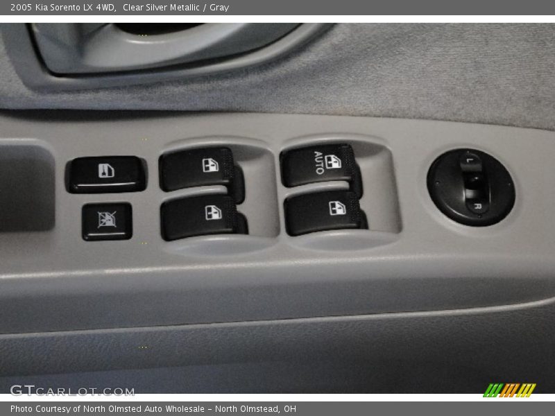 Clear Silver Metallic / Gray 2005 Kia Sorento LX 4WD