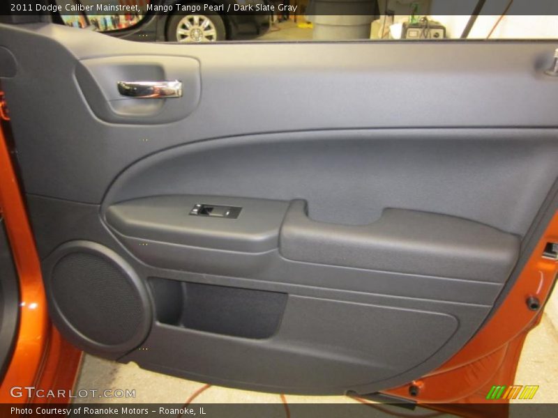 Mango Tango Pearl / Dark Slate Gray 2011 Dodge Caliber Mainstreet