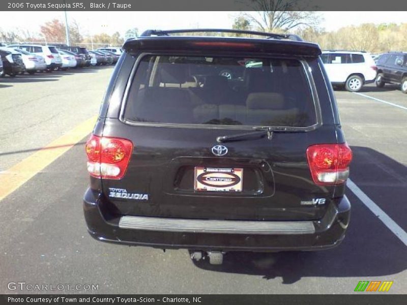 Black / Taupe 2006 Toyota Sequoia SR5