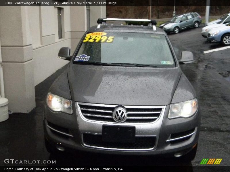 Alaska Grey Metallic / Pure Beige 2008 Volkswagen Touareg 2 V8