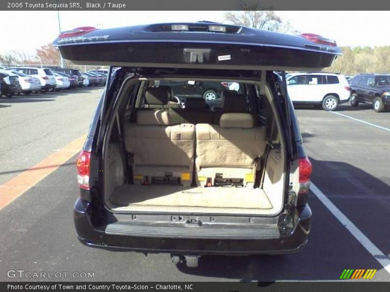 Black / Taupe 2006 Toyota Sequoia SR5
