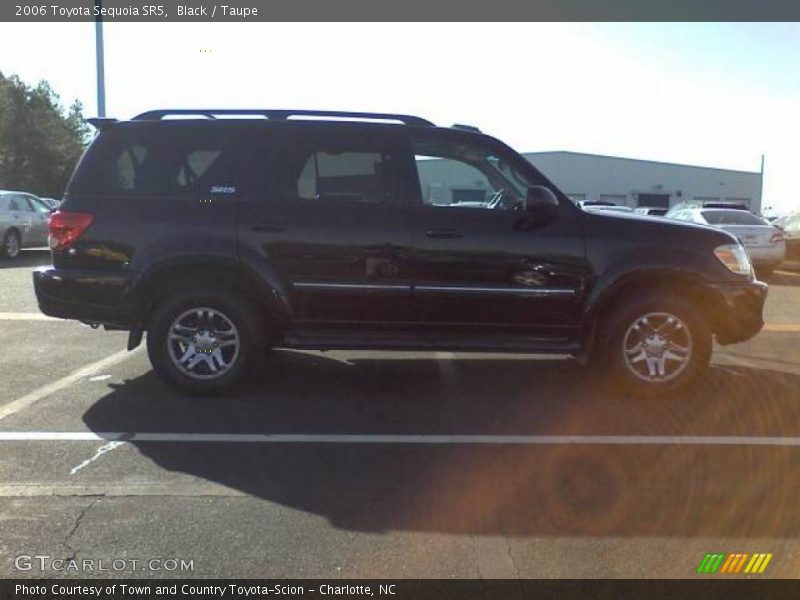 Black / Taupe 2006 Toyota Sequoia SR5