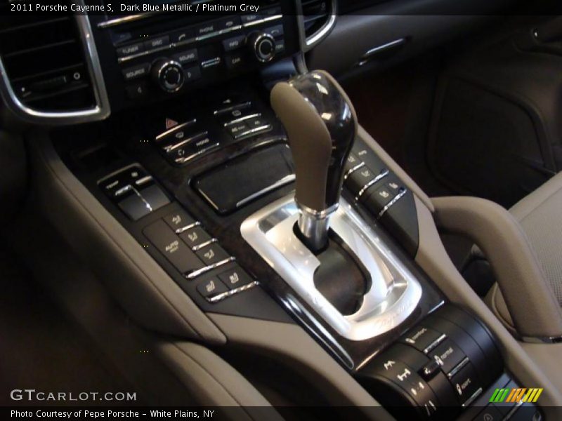Dark Blue Metallic / Platinum Grey 2011 Porsche Cayenne S
