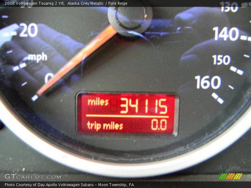 Alaska Grey Metallic / Pure Beige 2008 Volkswagen Touareg 2 V8