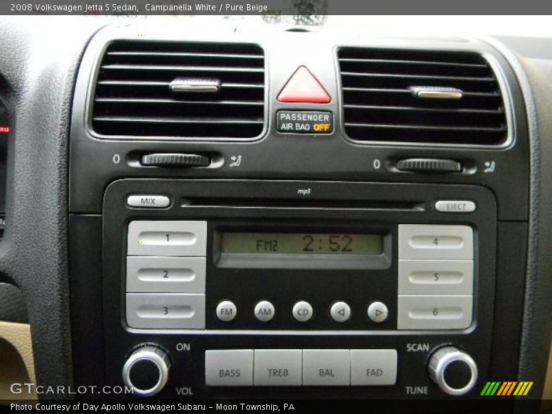 Campanella White / Pure Beige 2008 Volkswagen Jetta S Sedan