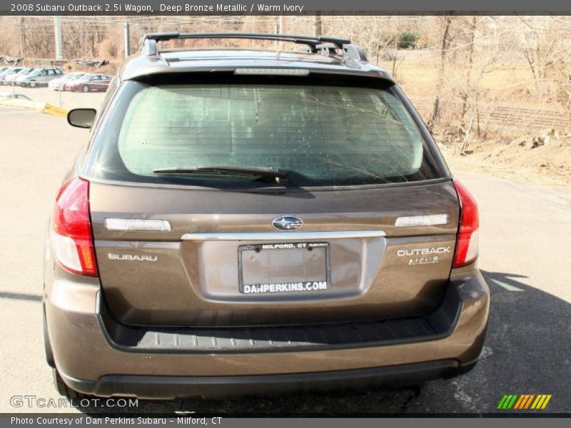Deep Bronze Metallic / Warm Ivory 2008 Subaru Outback 2.5i Wagon