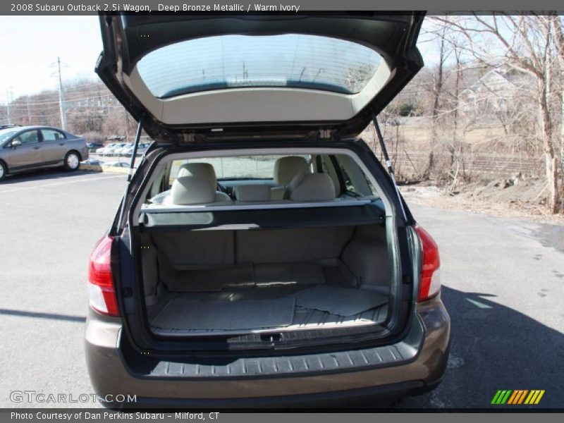 Deep Bronze Metallic / Warm Ivory 2008 Subaru Outback 2.5i Wagon