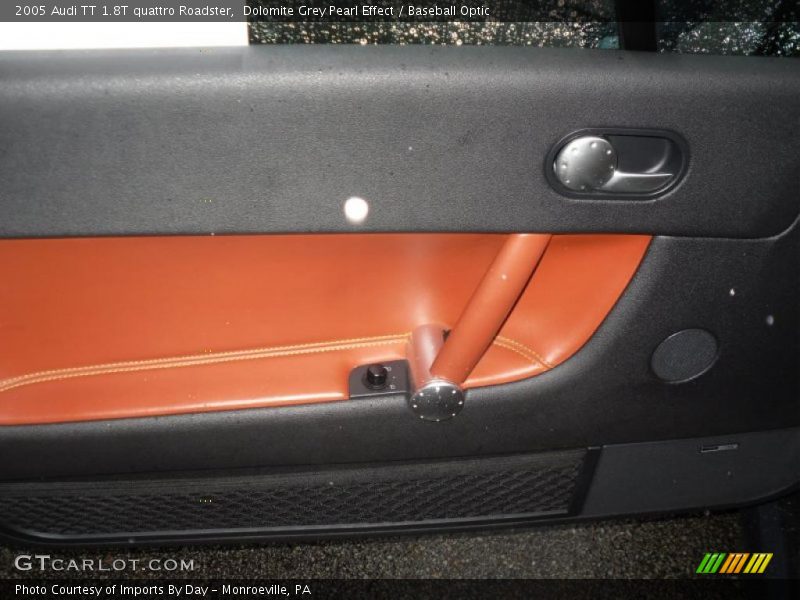 Door Panel of 2005 TT 1.8T quattro Roadster