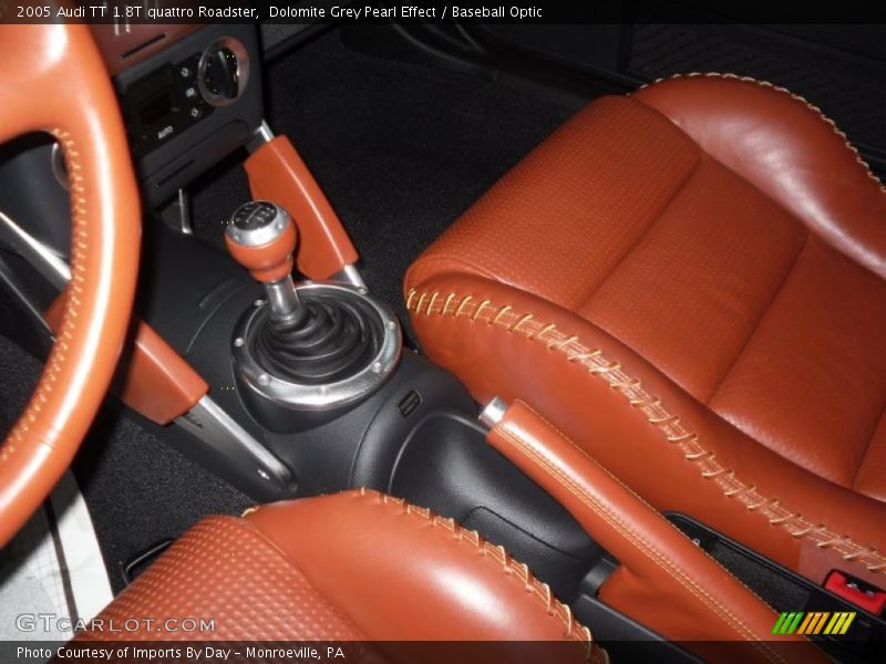  2005 TT 1.8T quattro Roadster Baseball Optic Interior