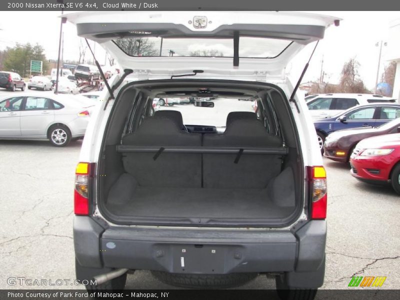 Cloud White / Dusk 2000 Nissan Xterra SE V6 4x4