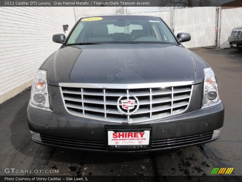 Gray Flannel Metallic / Titanium/Dark Titanium Accents 2011 Cadillac DTS Luxury