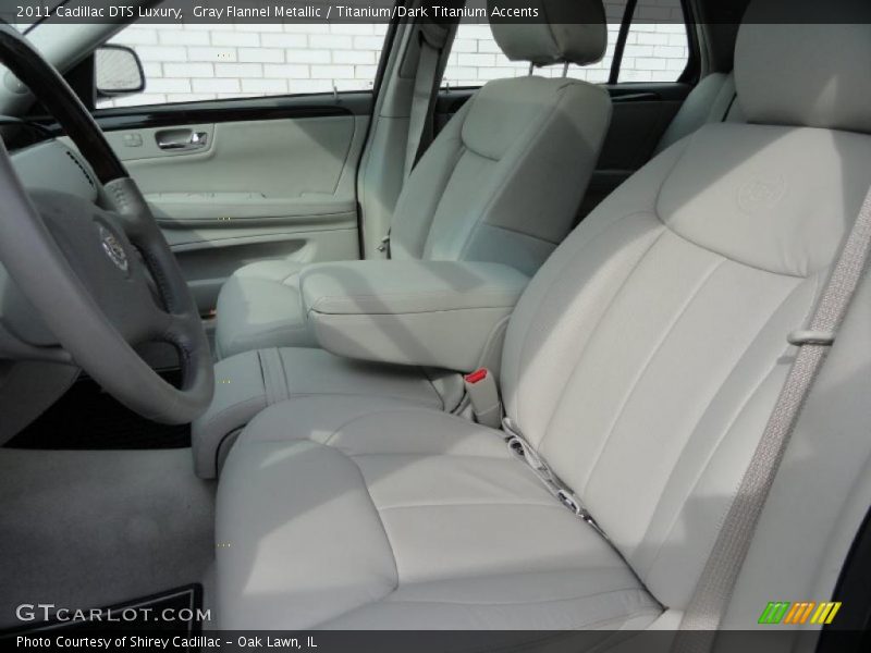 Gray Flannel Metallic / Titanium/Dark Titanium Accents 2011 Cadillac DTS Luxury