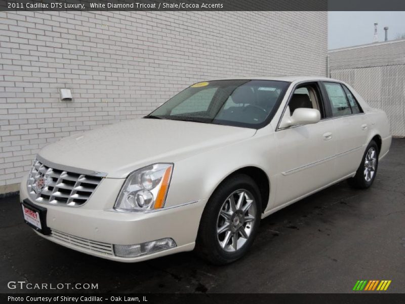 Front 3/4 View of 2011 DTS Luxury