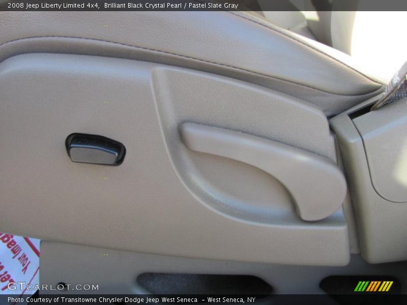 Brilliant Black Crystal Pearl / Pastel Slate Gray 2008 Jeep Liberty Limited 4x4