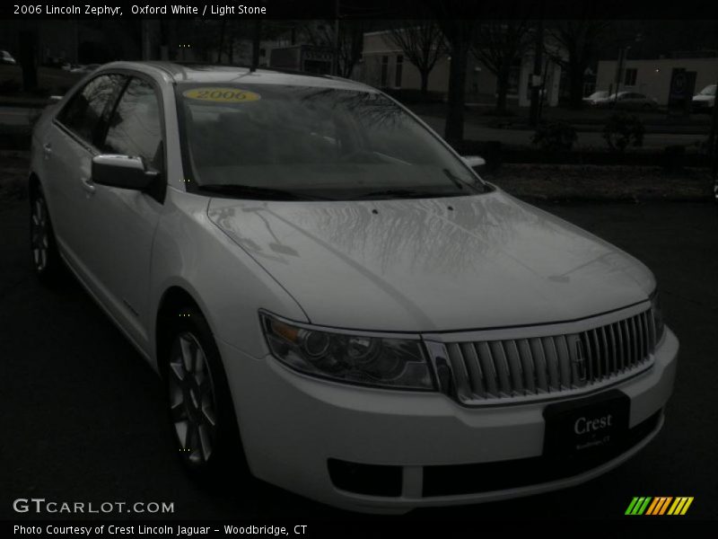 Oxford White / Light Stone 2006 Lincoln Zephyr