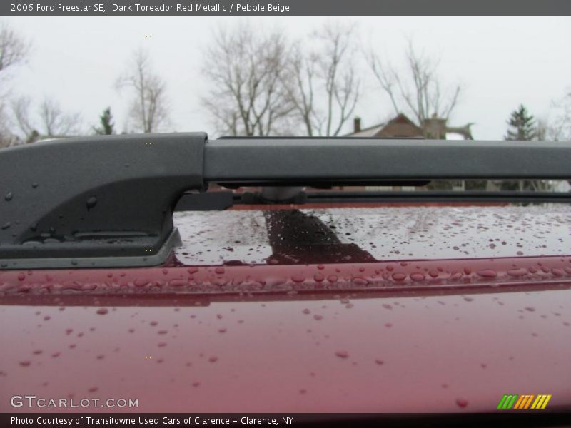 Dark Toreador Red Metallic / Pebble Beige 2006 Ford Freestar SE
