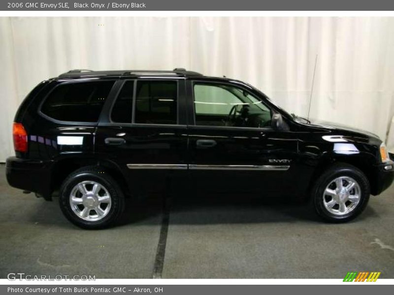 Black Onyx / Ebony Black 2006 GMC Envoy SLE