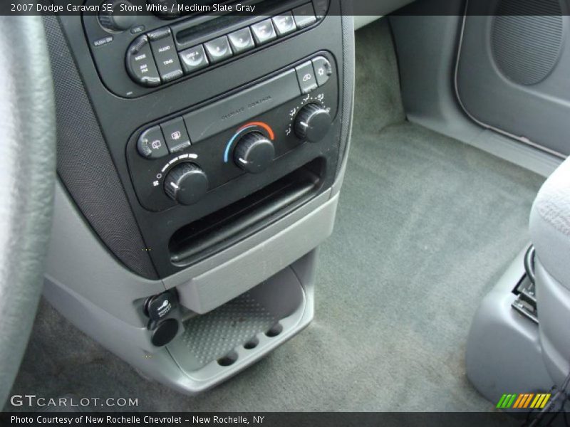 Stone White / Medium Slate Gray 2007 Dodge Caravan SE
