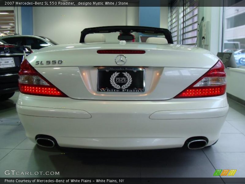 designo Mystic White / Stone 2007 Mercedes-Benz SL 550 Roadster
