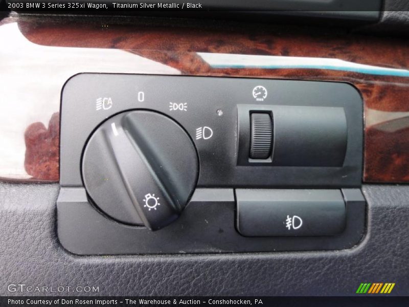 Controls of 2003 3 Series 325xi Wagon