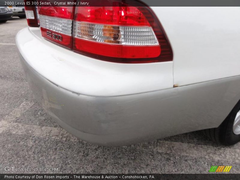 Crystal White / Ivory 2000 Lexus ES 300 Sedan