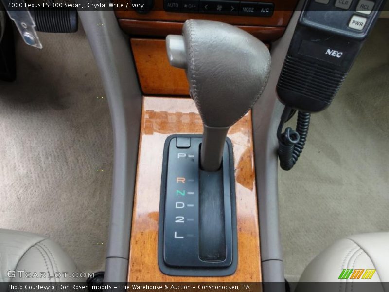 Crystal White / Ivory 2000 Lexus ES 300 Sedan