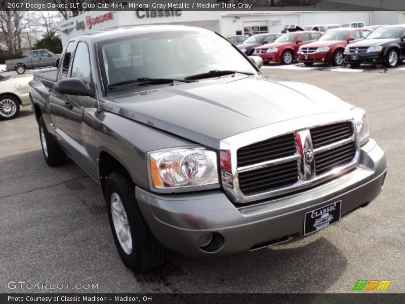 Mineral Gray Metallic / Medium Slate Gray 2007 Dodge Dakota SLT Club Cab 4x4