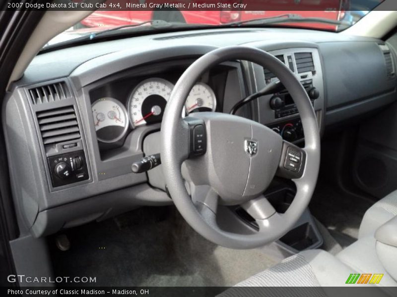  2007 Dakota SLT Club Cab 4x4 Steering Wheel
