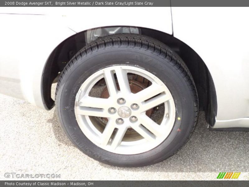 Bright Silver Metallic / Dark Slate Gray/Light Slate Gray 2008 Dodge Avenger SXT