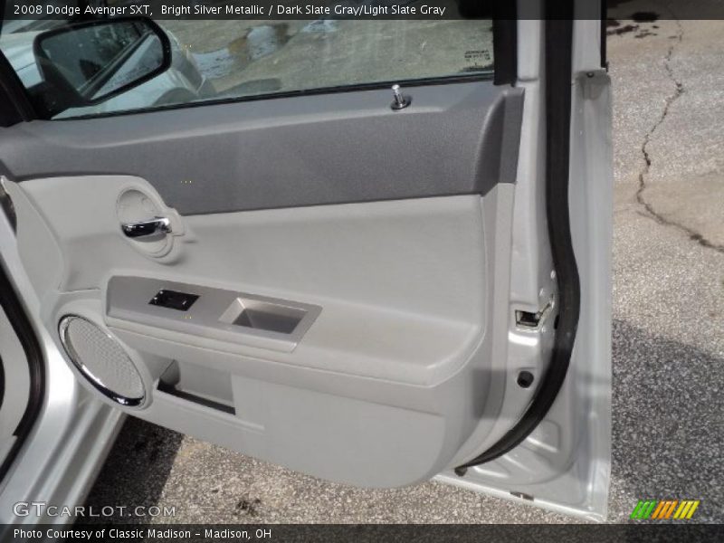 Bright Silver Metallic / Dark Slate Gray/Light Slate Gray 2008 Dodge Avenger SXT