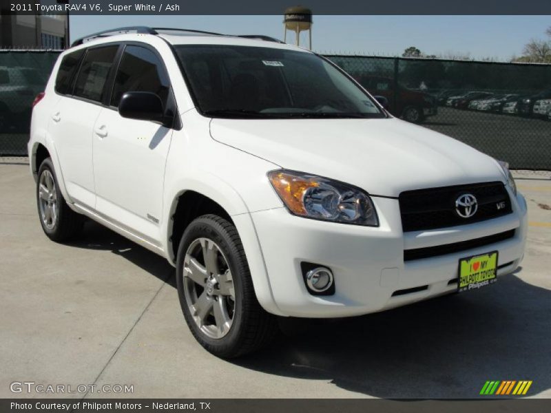 Super White / Ash 2011 Toyota RAV4 V6