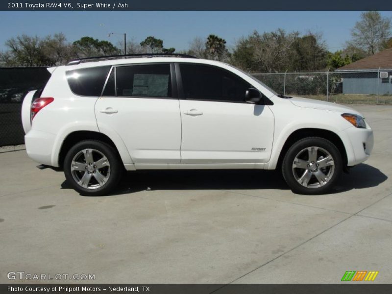  2011 RAV4 V6 Super White